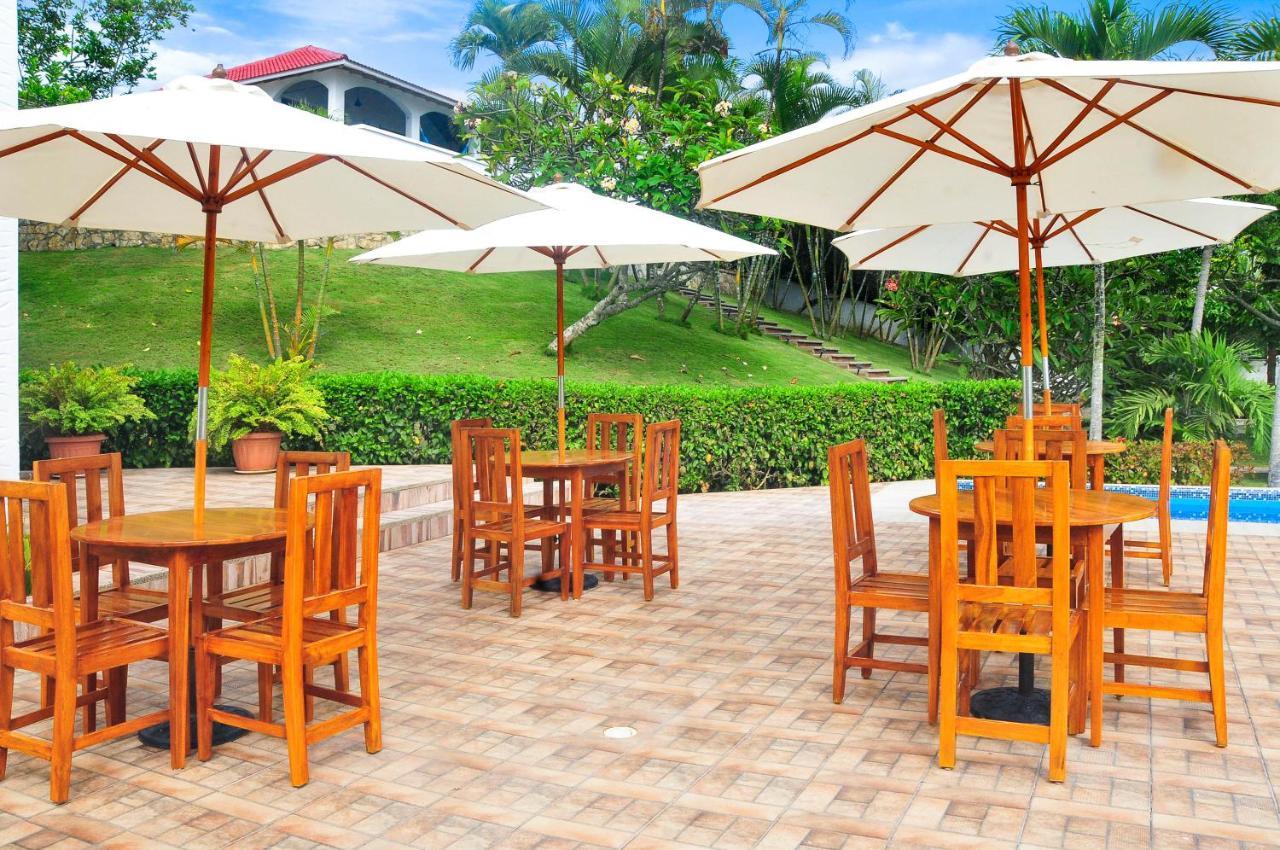 Sunset Gardens Villa Olon Exterior photo